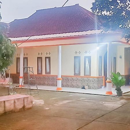 Homestay Bukit Pamoyanan 2 Redpartner Bukanagara Exterior foto